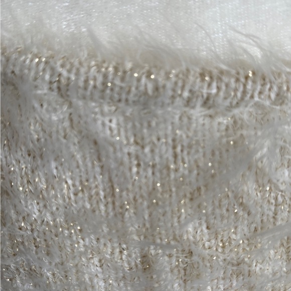 Jennifer Lopez super soft cream colored stretchy sweater gold sparkles warm - Picture 8 of 14